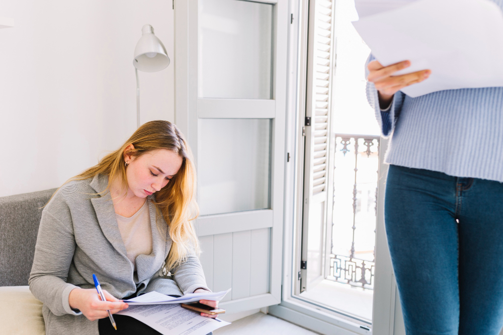 Jak sprzedać mieszkanie z lokatorem? Kompletny przewodnik 2026